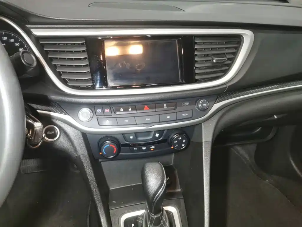 Buick Excelle — миниатюра 13