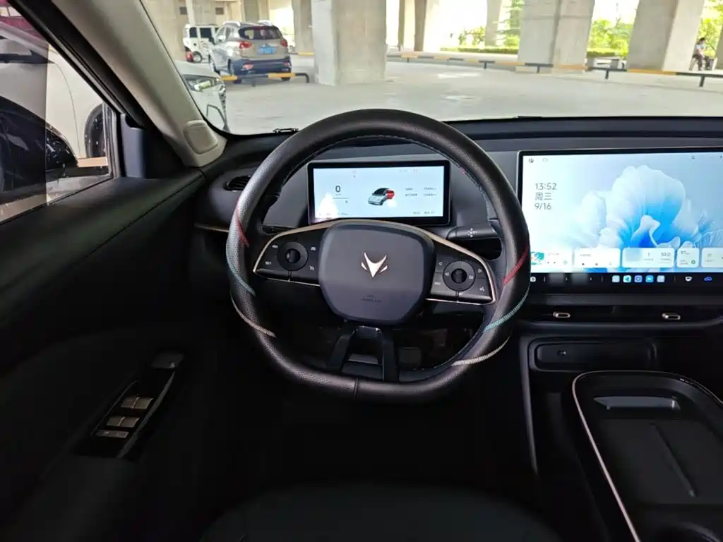 ARCFOX Beta T1 — миниатюра 11
