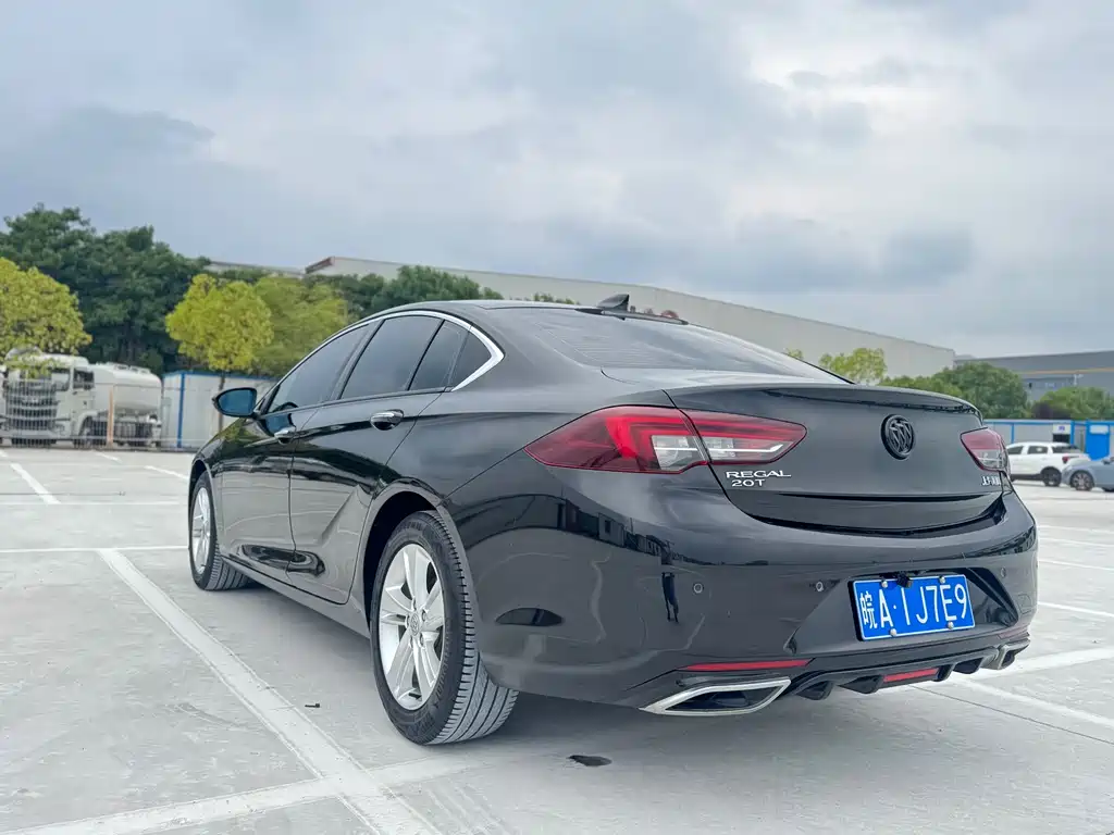 Buick Regal — миниатюра 6