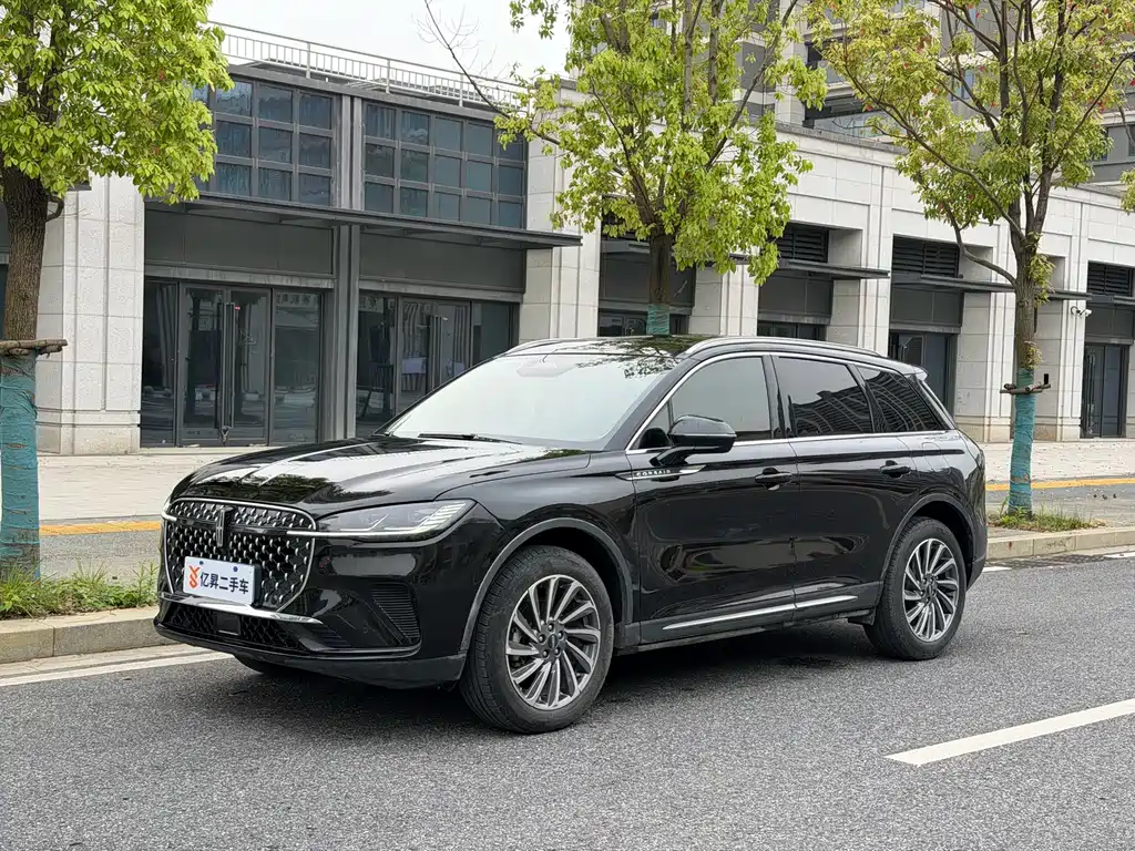 Lincoln Corsair 2023