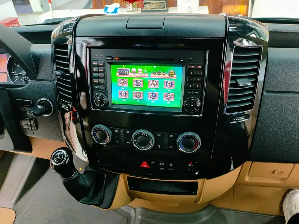Mercedes-Benz Sprinter — миниатюра 21