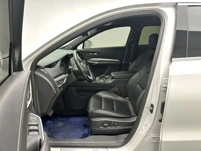 Cadillac XT4 — миниатюра 15