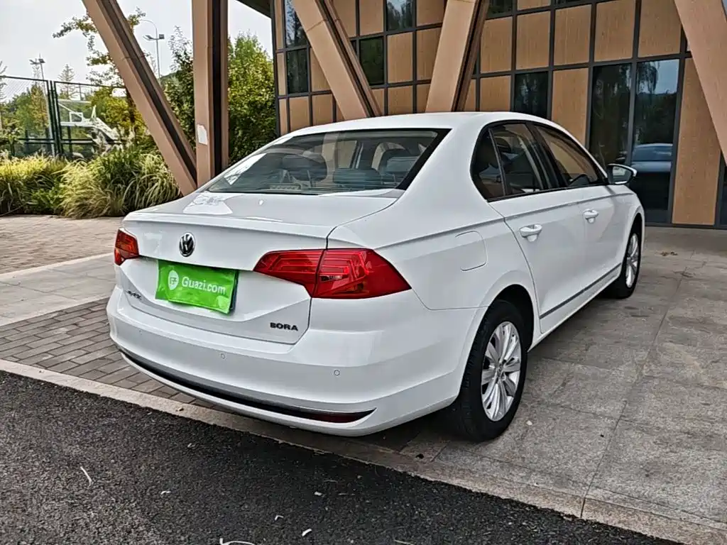 Volkswagen Bora — миниатюра 7