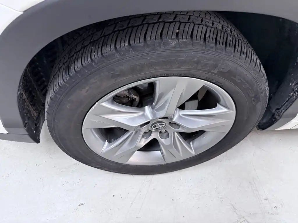 Toyota Highlander — миниатюра 5