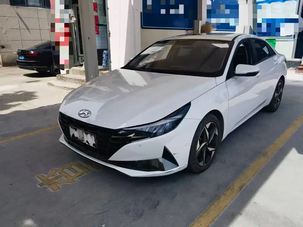 Hyundai Elantra 2021