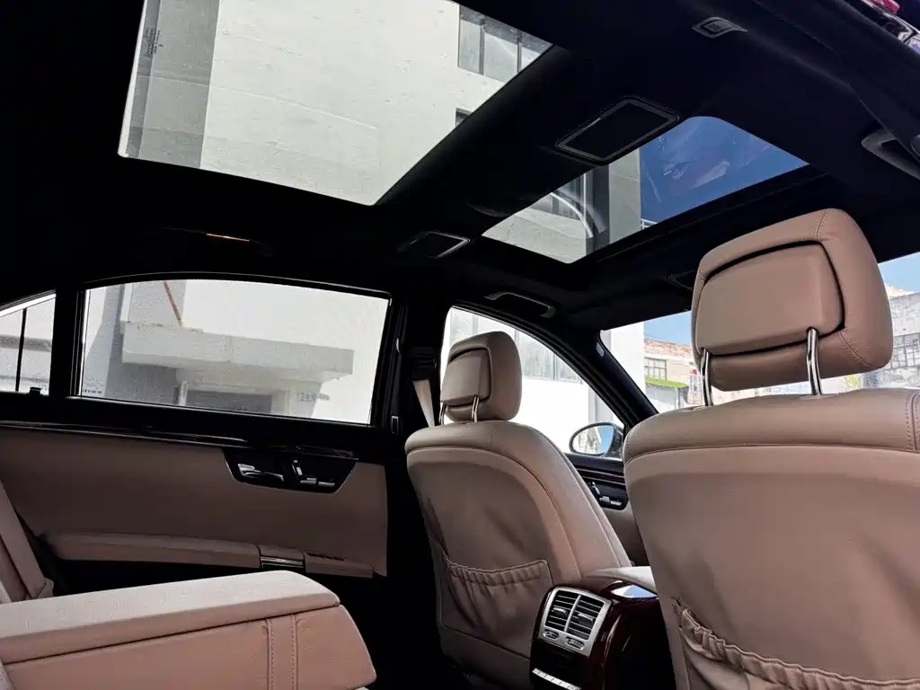Mercedes-Benz S-Class — миниатюра 7