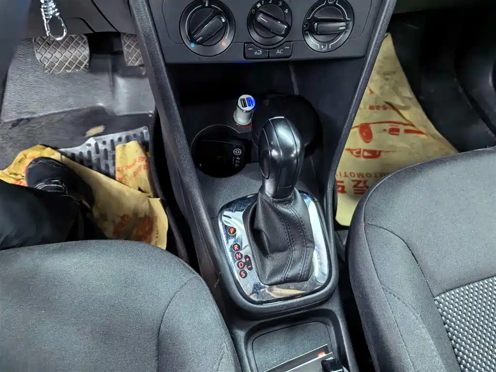 Volkswagen Polo — миниатюра 11