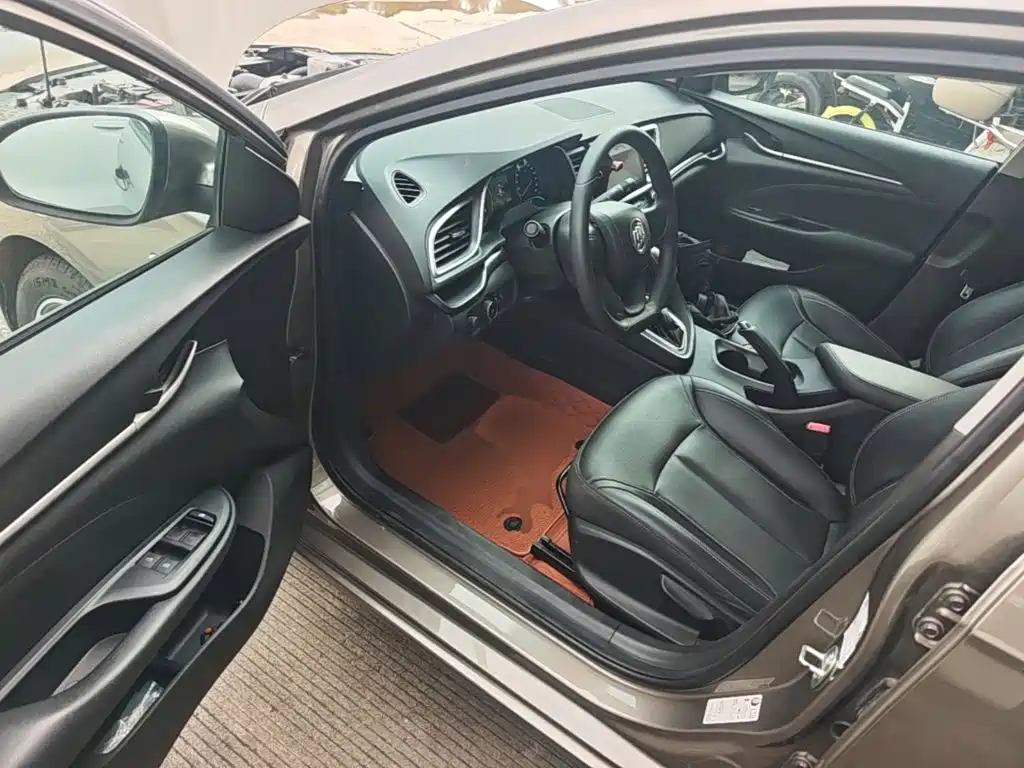 Buick Excelle — миниатюра 16