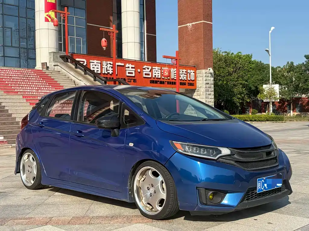 Honda Fit — миниатюра 3