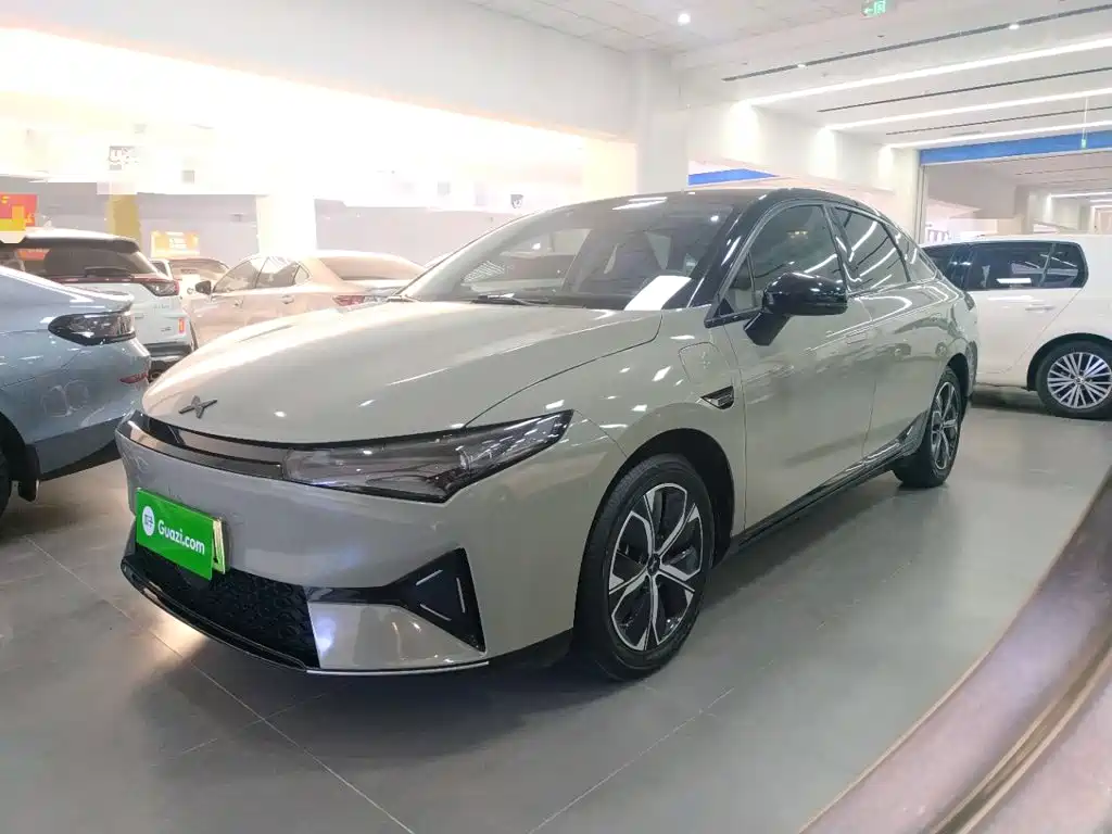 XPeng P5 — миниатюра 2