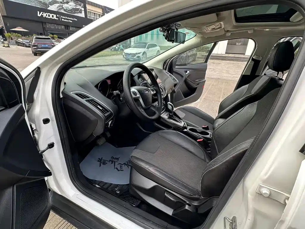 Ford Focus — миниатюра 8
