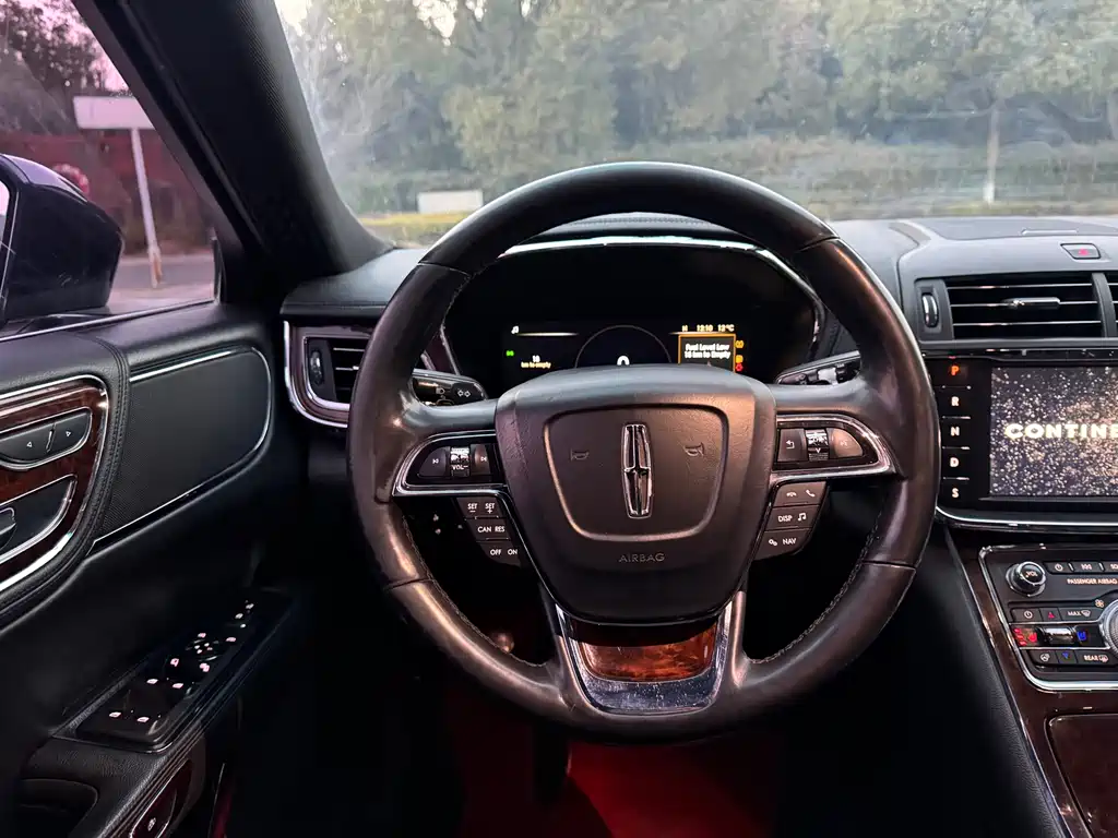 Lincoln Continental 2017 2.0T