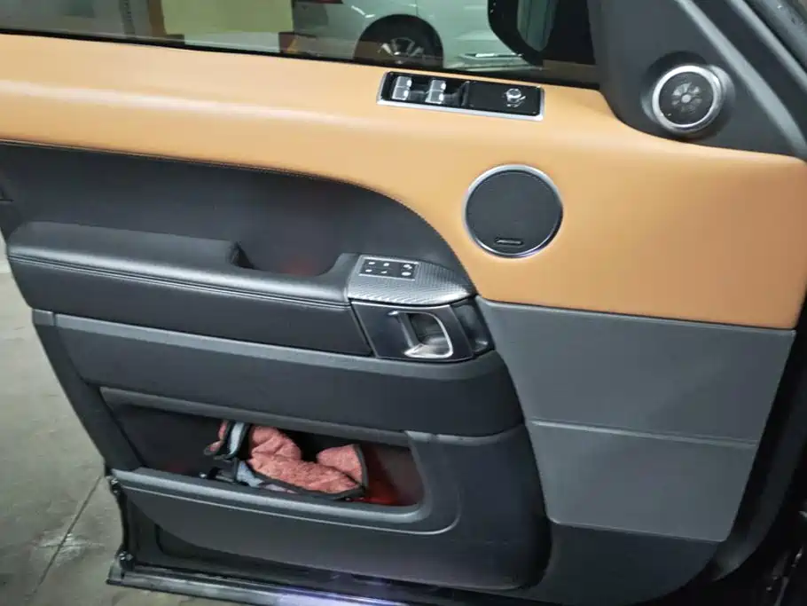 Land Rover Range Rover Sport 2020 3.0 L6 HSE DYNAMIC