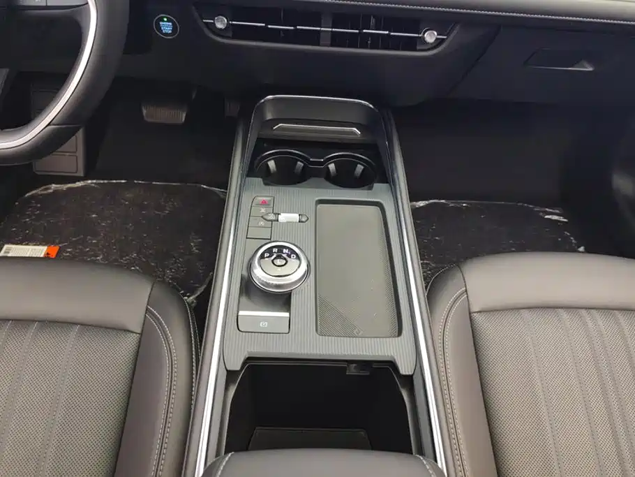 Ford Mondeo — миниатюра 16
