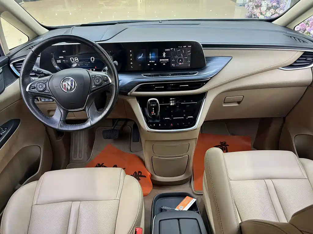 Buick GL8 — миниатюра 7