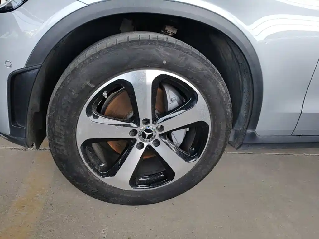 Mercedes-Benz GLC — миниатюра 23