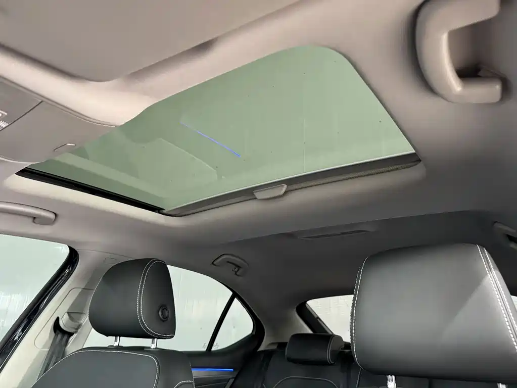 Skoda Superb — миниатюра 17