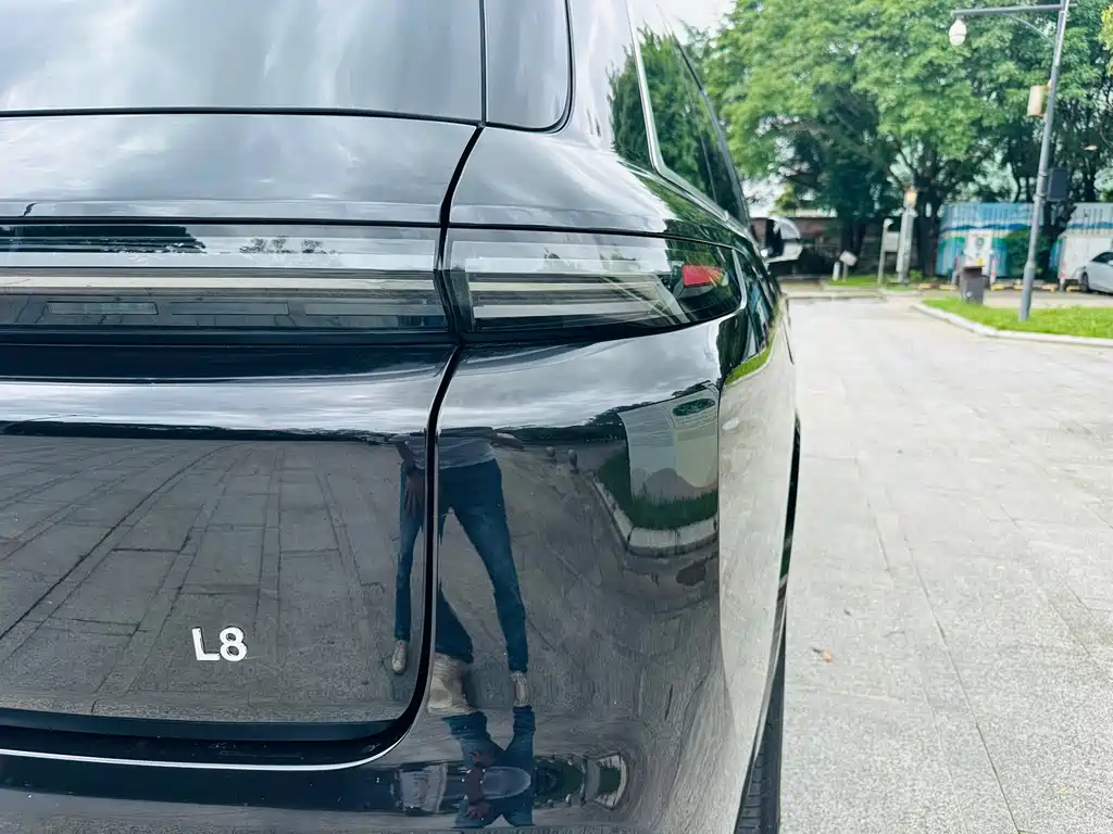 Li Auto L8 2023 Air