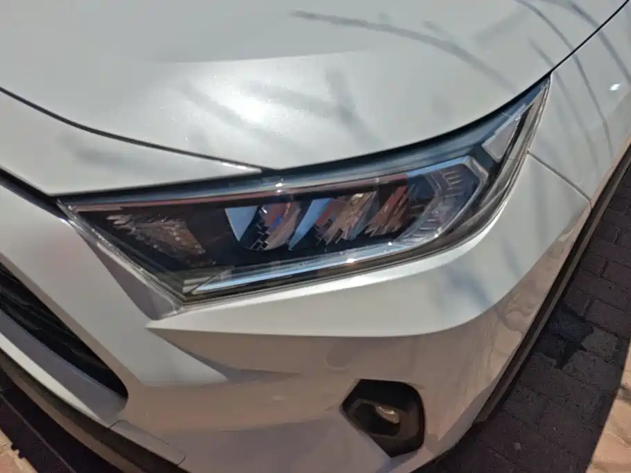 Toyota RAV4 2024 2.0L CVT