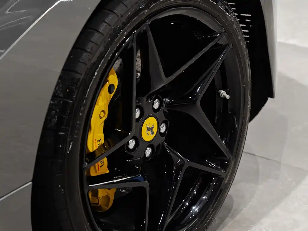 Ferrari F8 — миниатюра 12