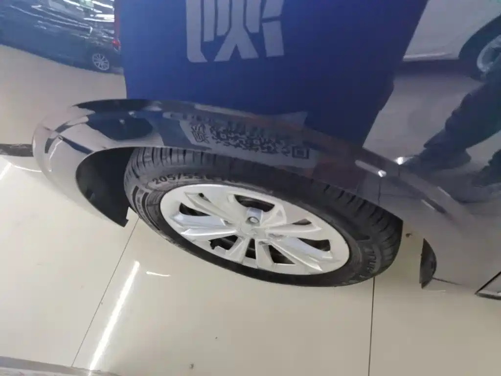 Wuling Jiachen — миниатюра 23