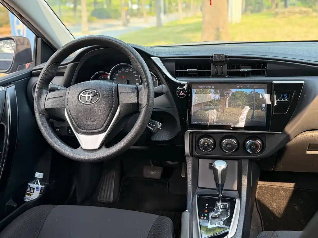 Toyota Corolla — миниатюра 8