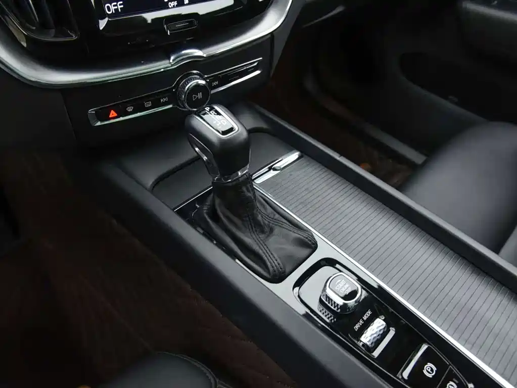 Volvo XC60 — миниатюра 8