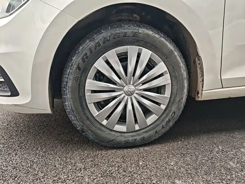 Volkswagen Santana — миниатюра 23
