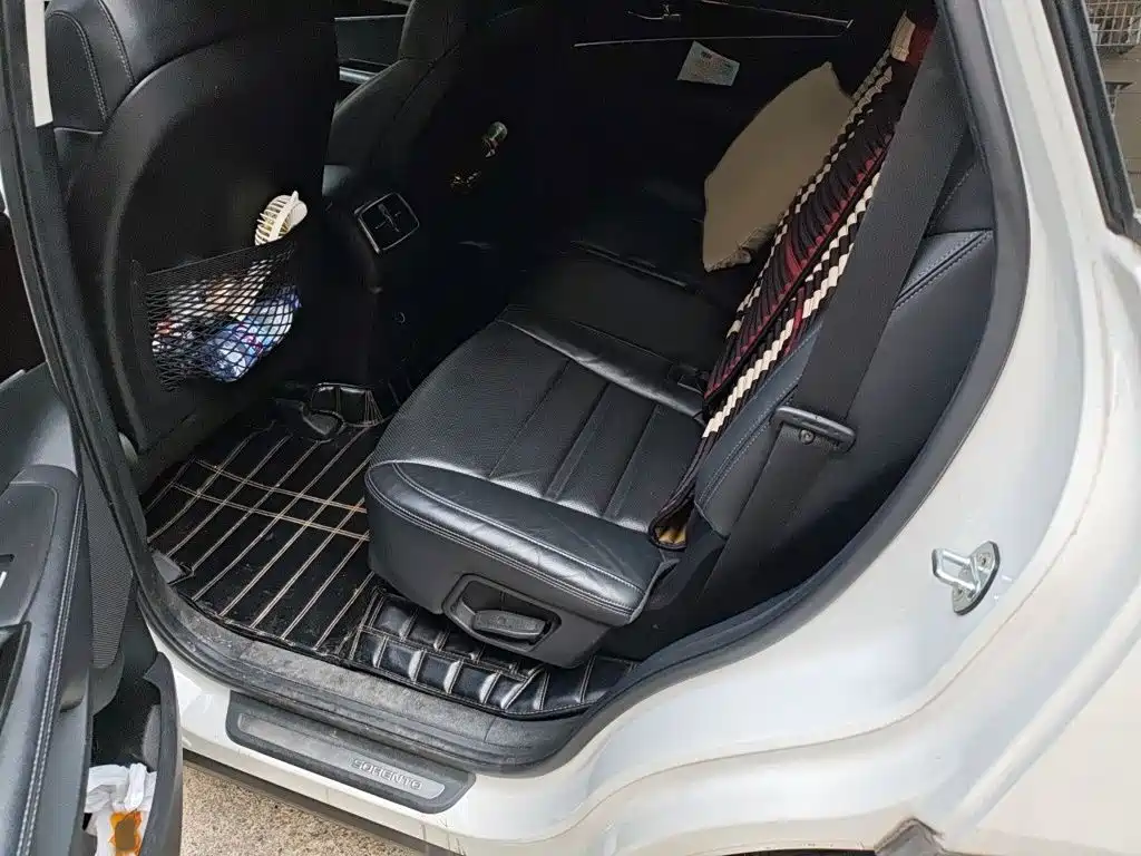 Kia Sorento — миниатюра 15