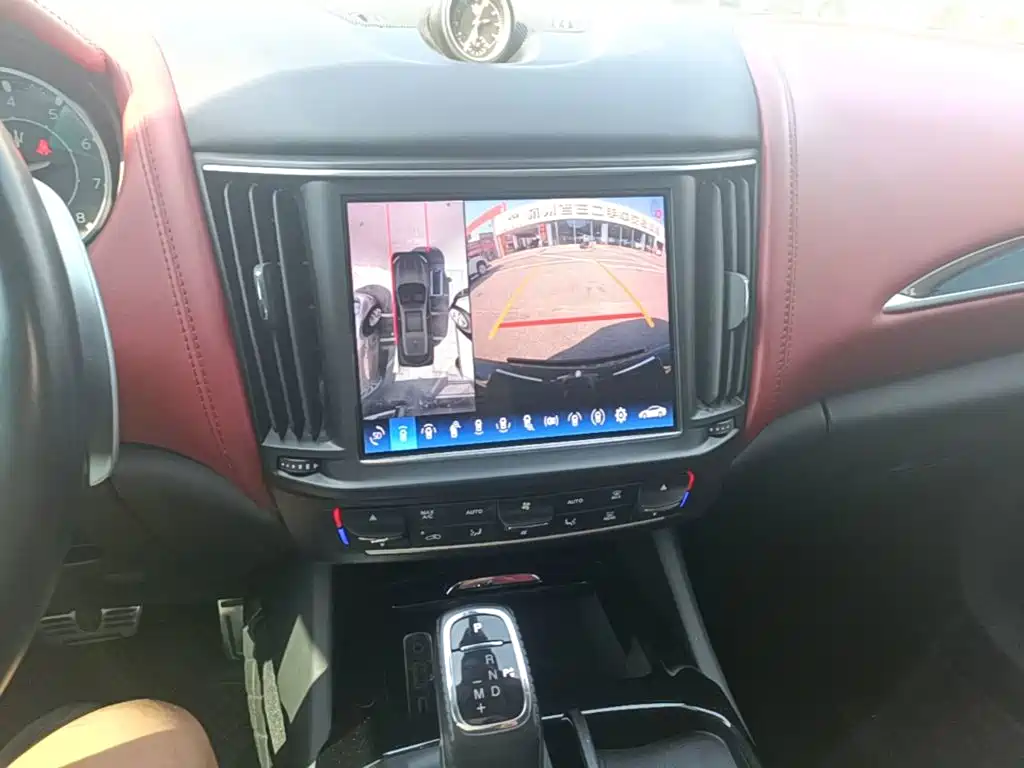 Maserati Levante — миниатюра 13