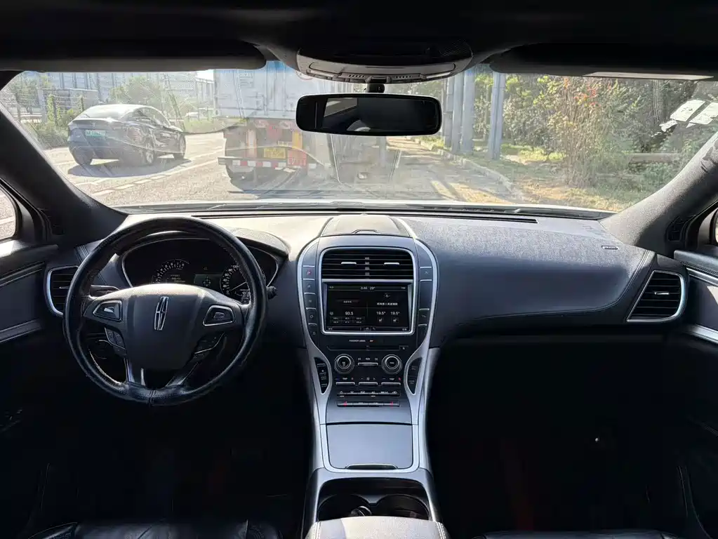 Lincoln MKX — миниатюра 11