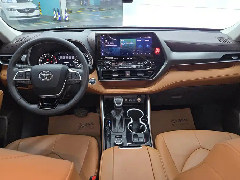Toyota Highlander — миниатюра 12