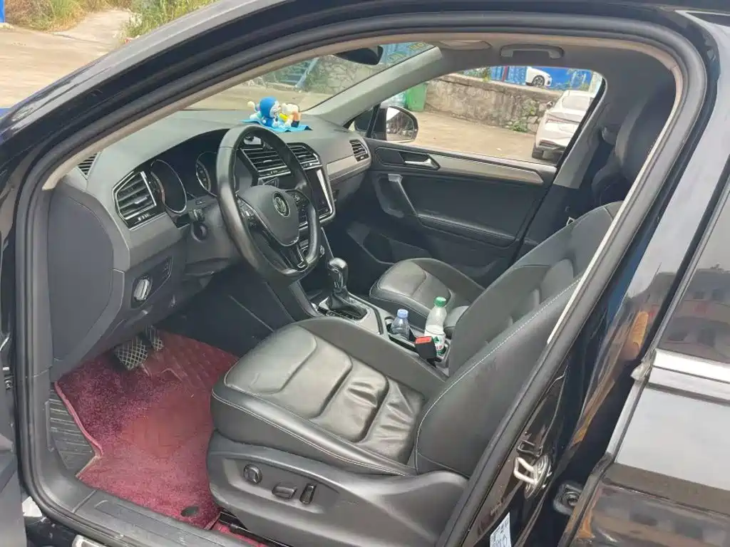 Volkswagen Tiguan L — миниатюра 9