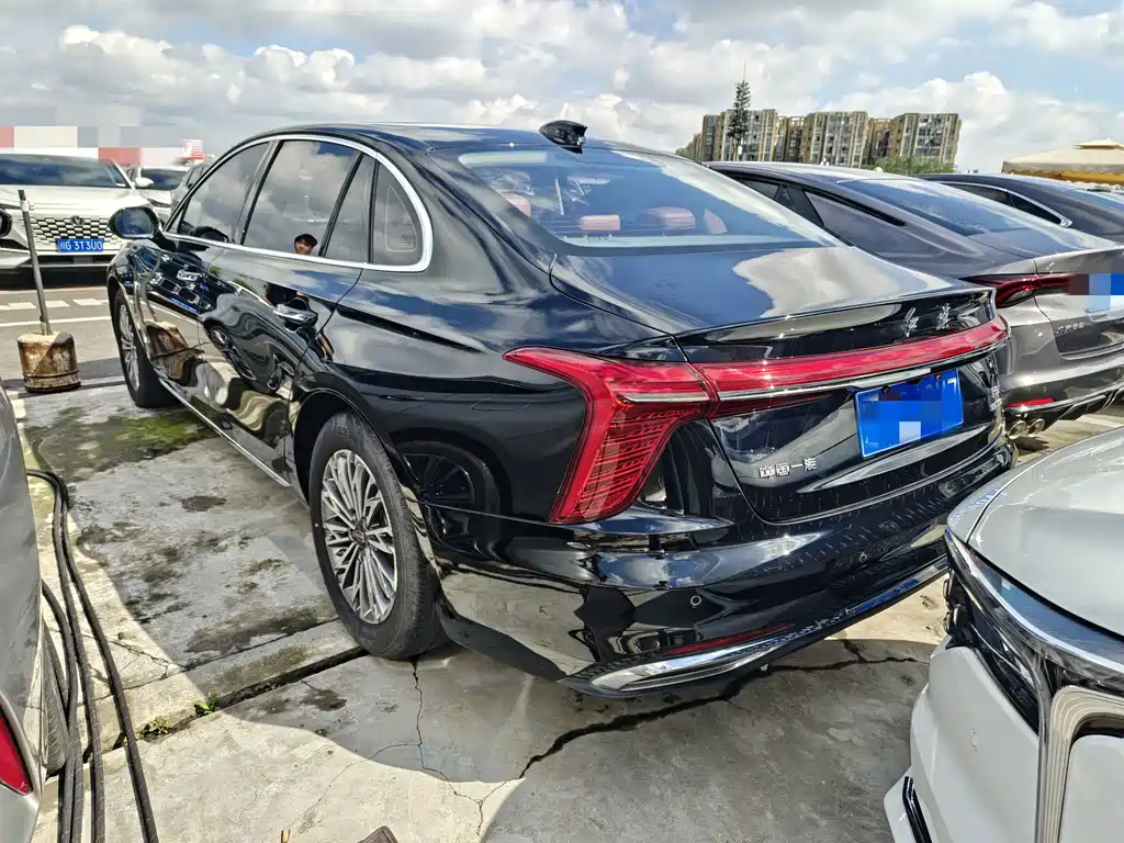 Hongqi Hongqi H5 — миниатюра 18