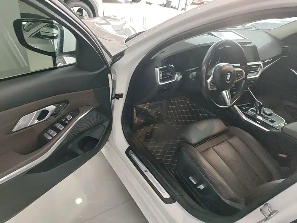 BMW 3 Series — миниатюра 16
