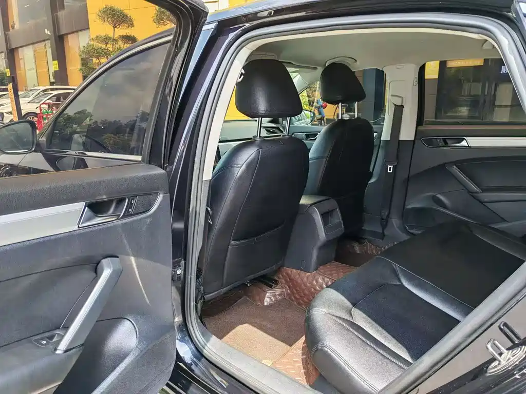 Volkswagen Passat — миниатюра 5