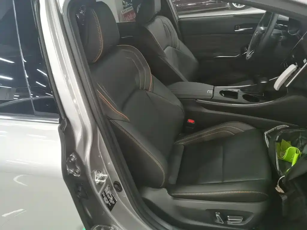 Toyota Avalon — миниатюра 25