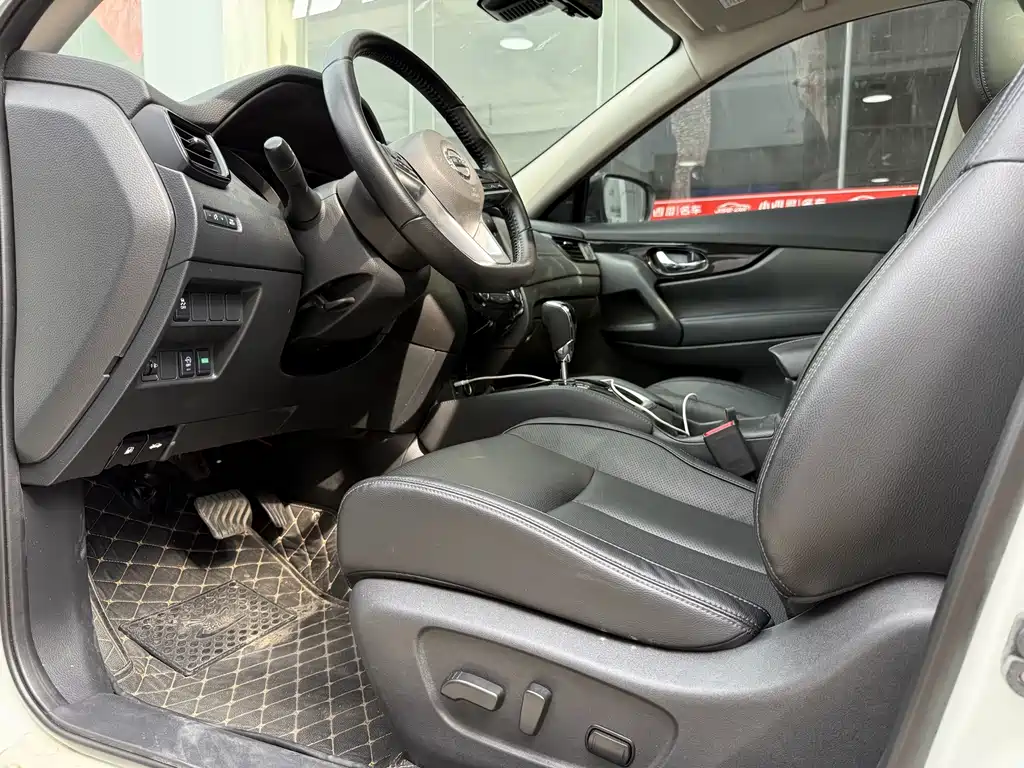 Nissan X-Trail — миниатюра 6
