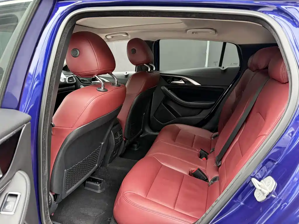 Infiniti QX30 — миниатюра 12