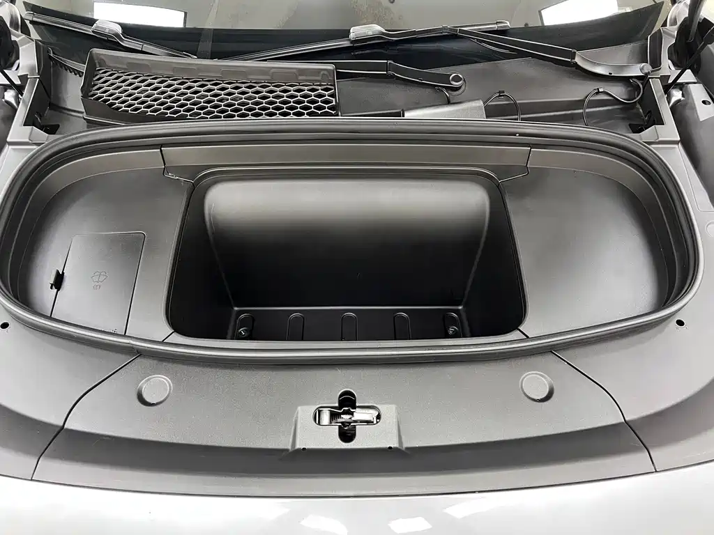 BYD L EV — миниатюра 32