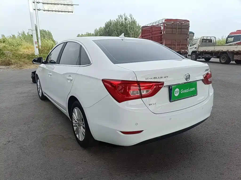 Buick Excelle — миниатюра 5