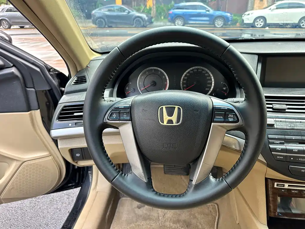 Honda Accord — миниатюра 17