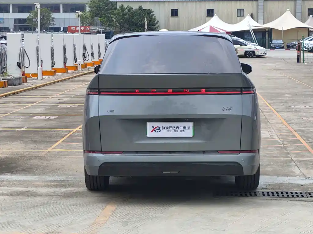 XPeng X9 — миниатюра 4