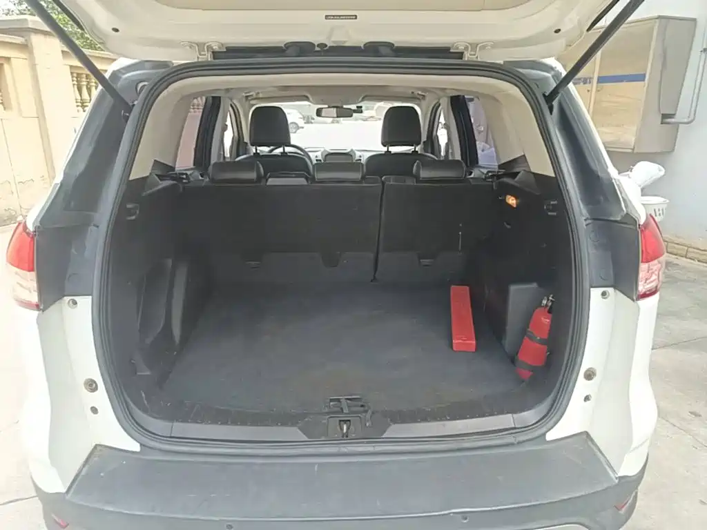 Ford Kuga — миниатюра 19