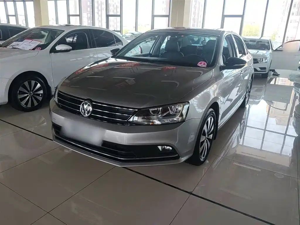 Volkswagen Sagitar 2018