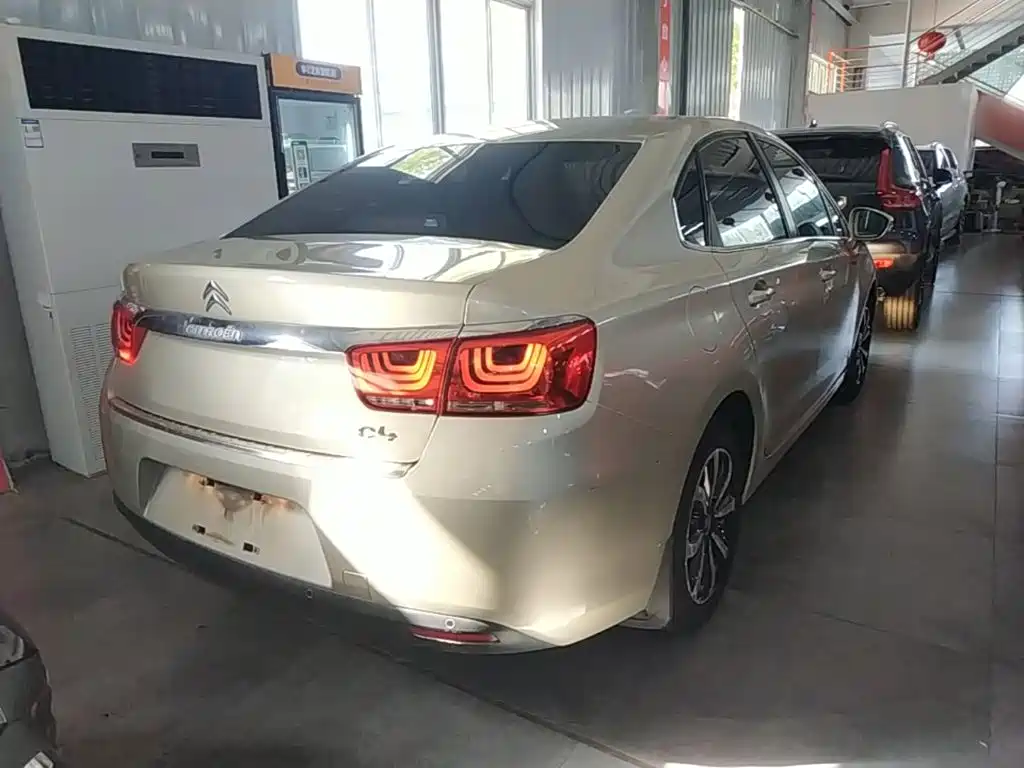 Citroen C4 — миниатюра 7