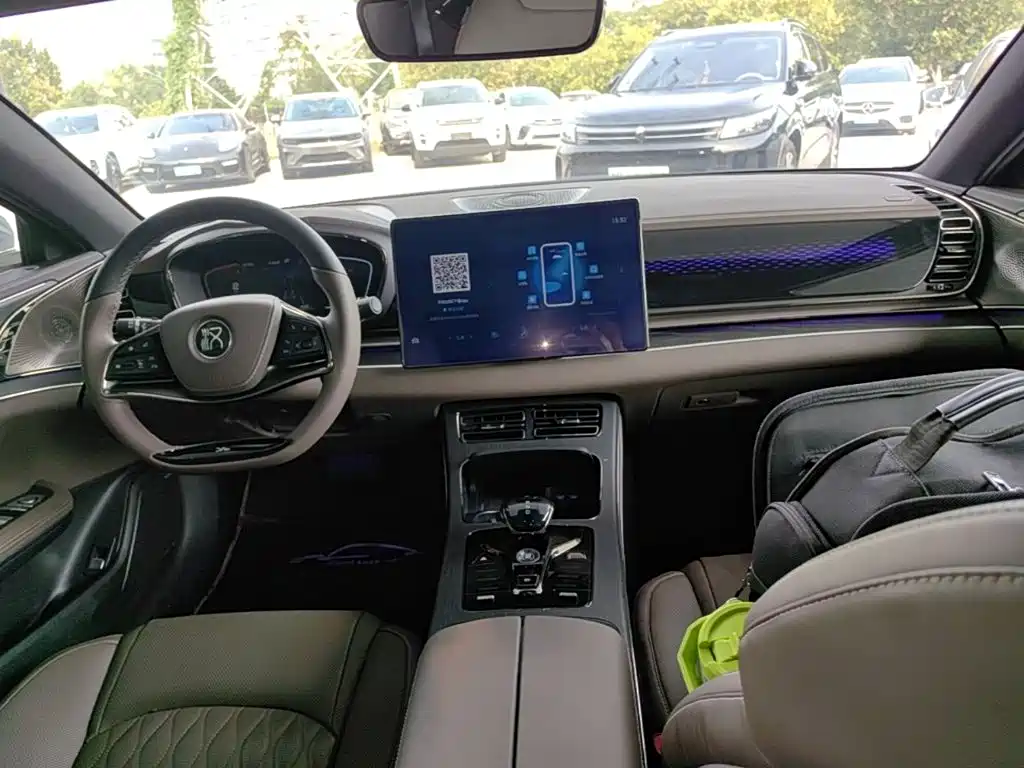 BYD Han — миниатюра 10