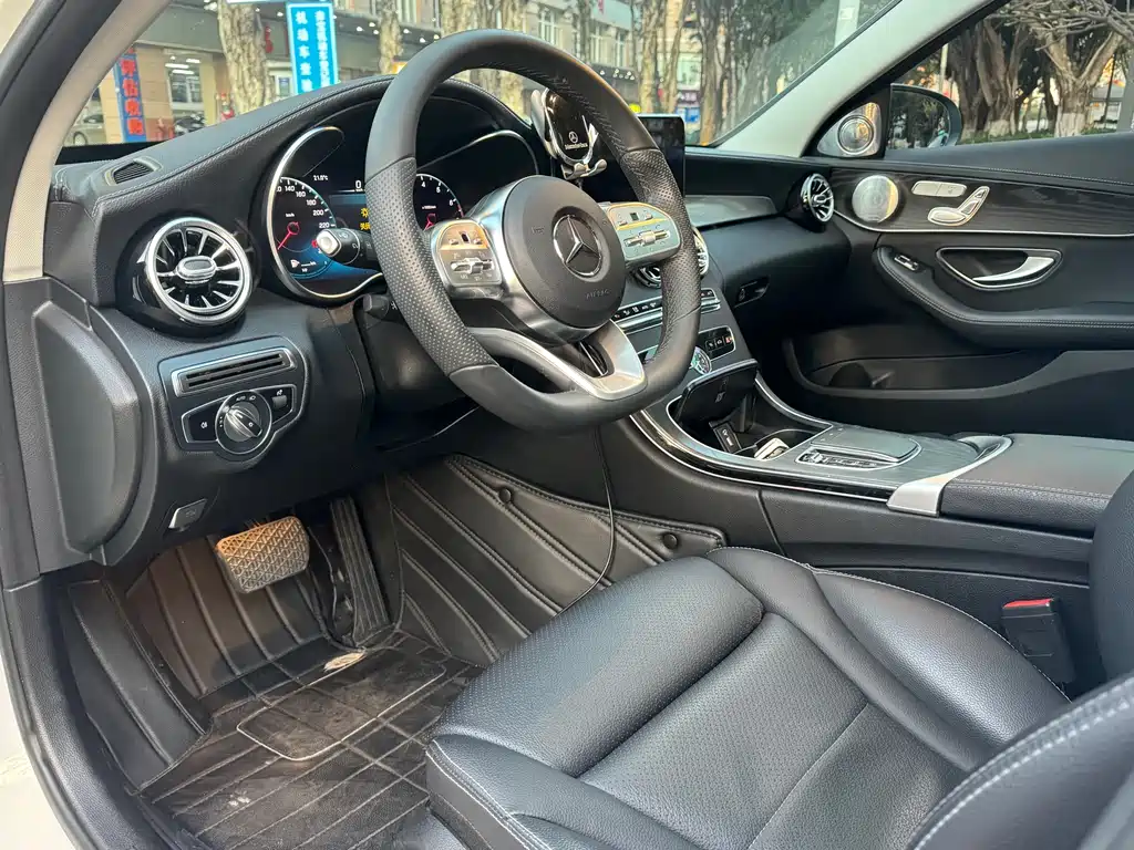 MERCEDES-BENZ C CLASS