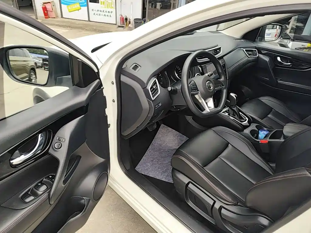 Nissan Qashqai — миниатюра 16