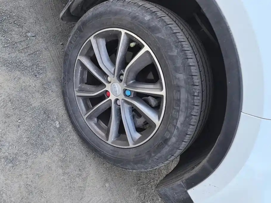 Geely Boyue — миниатюра 6